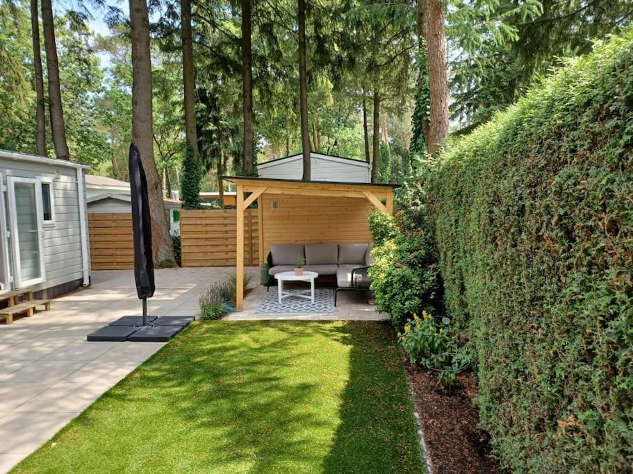 Boshuis Met Grote Tuin I Vakantiepark Met Zwembad ホンデルロー エクステリア 写真
